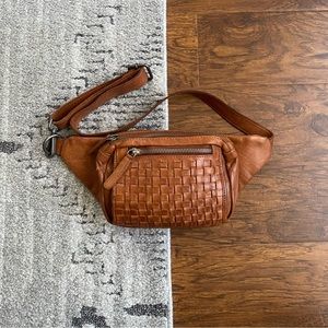 Vilenca Holland Leather Belt Bag